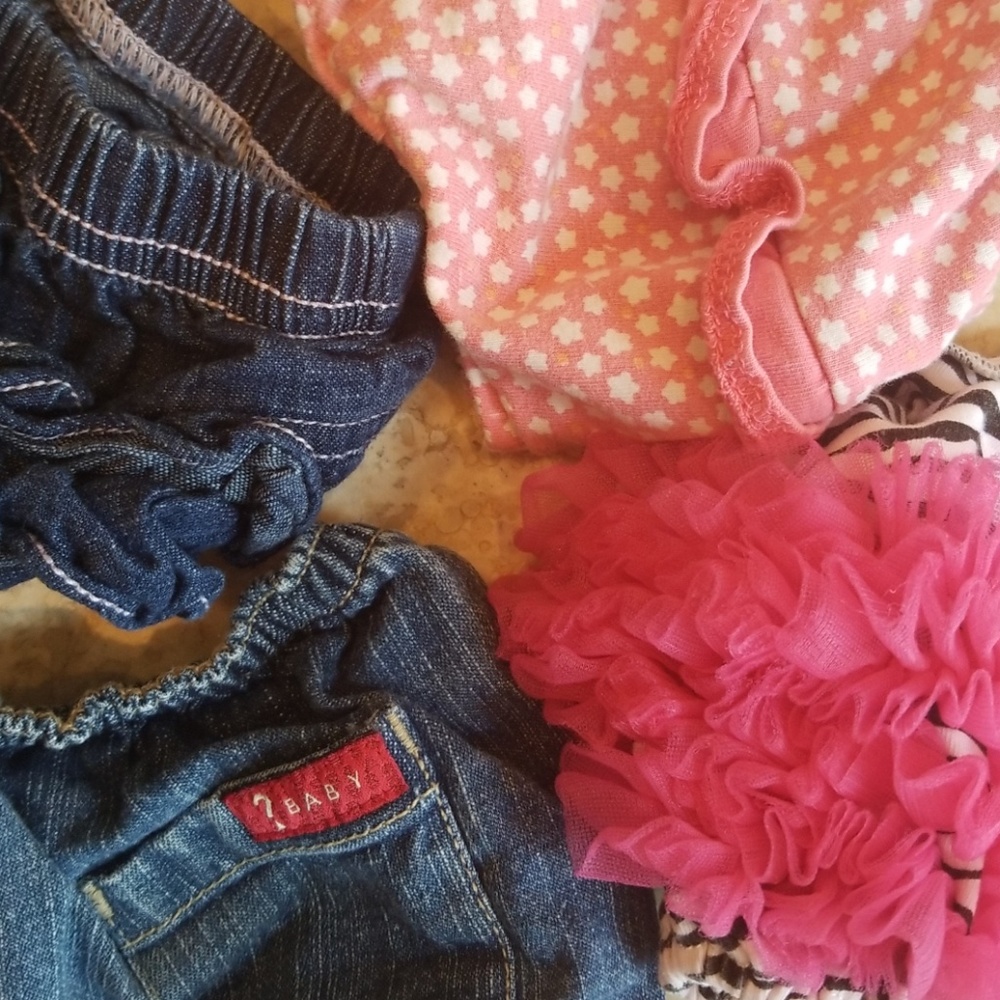 Bloomers - Picture 3 of 5